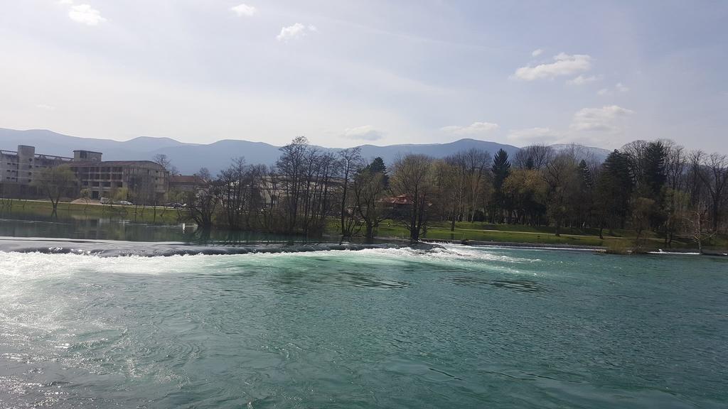 Guesthouse Una 1 Bihać エクステリア 写真