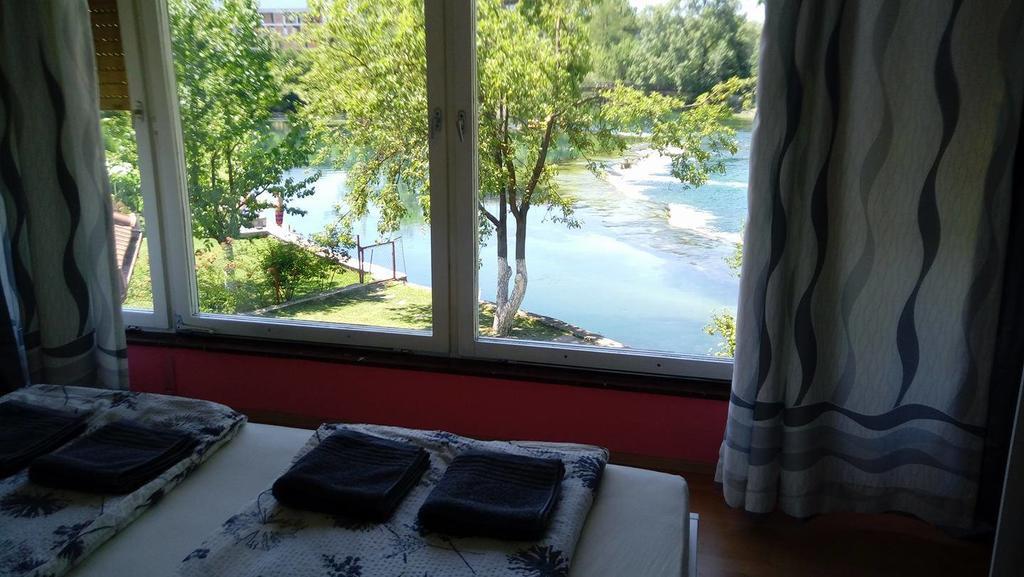 Guesthouse Una 1 Bihać エクステリア 写真