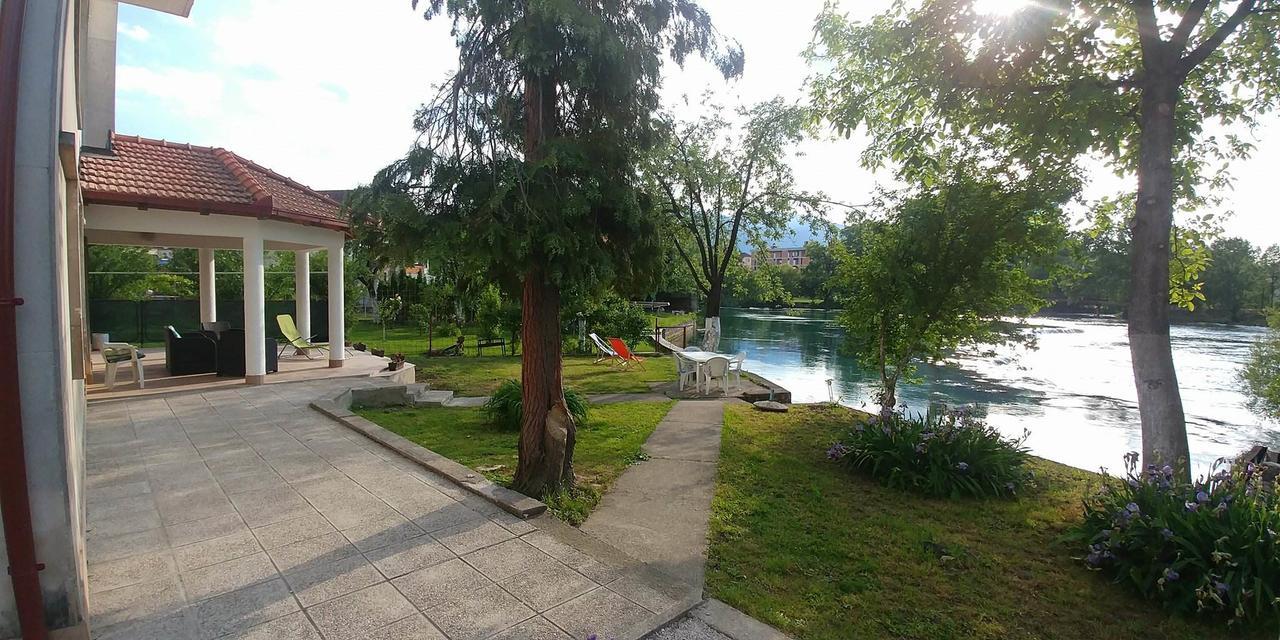 Guesthouse Una 1 Bihać エクステリア 写真